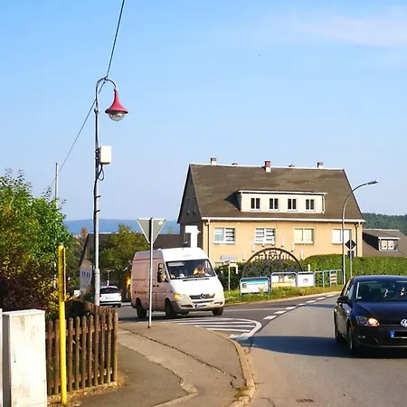 Spatzennest Apartman Lauter